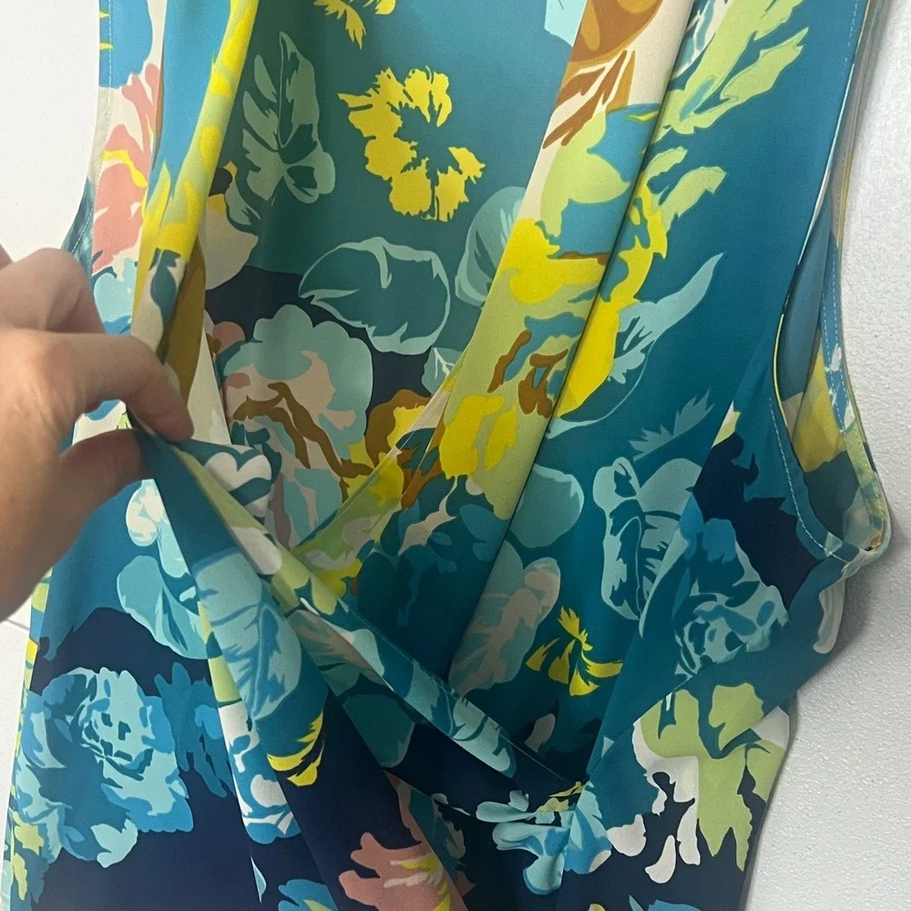Cabi Sleeveless Blouse XL Blue Floral Faux Wrap Surplice Spring Blossom Career - Picture 7 of 13